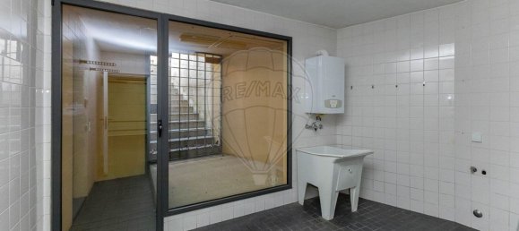 4 bedrooms House in Matosinhos, Portugal No. 189065 8