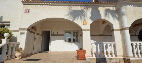 3 Schlafzimmer Villa in La Zenia, Spain, Nr. 529 10