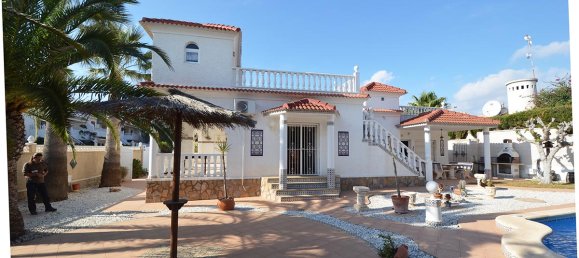 3 Schlafzimmer Villa in La Zenia, Spain, Nr. 529 4
