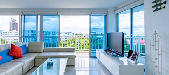 3 bedrooms Condo in Hua Hin, Thailand No. 6884 9