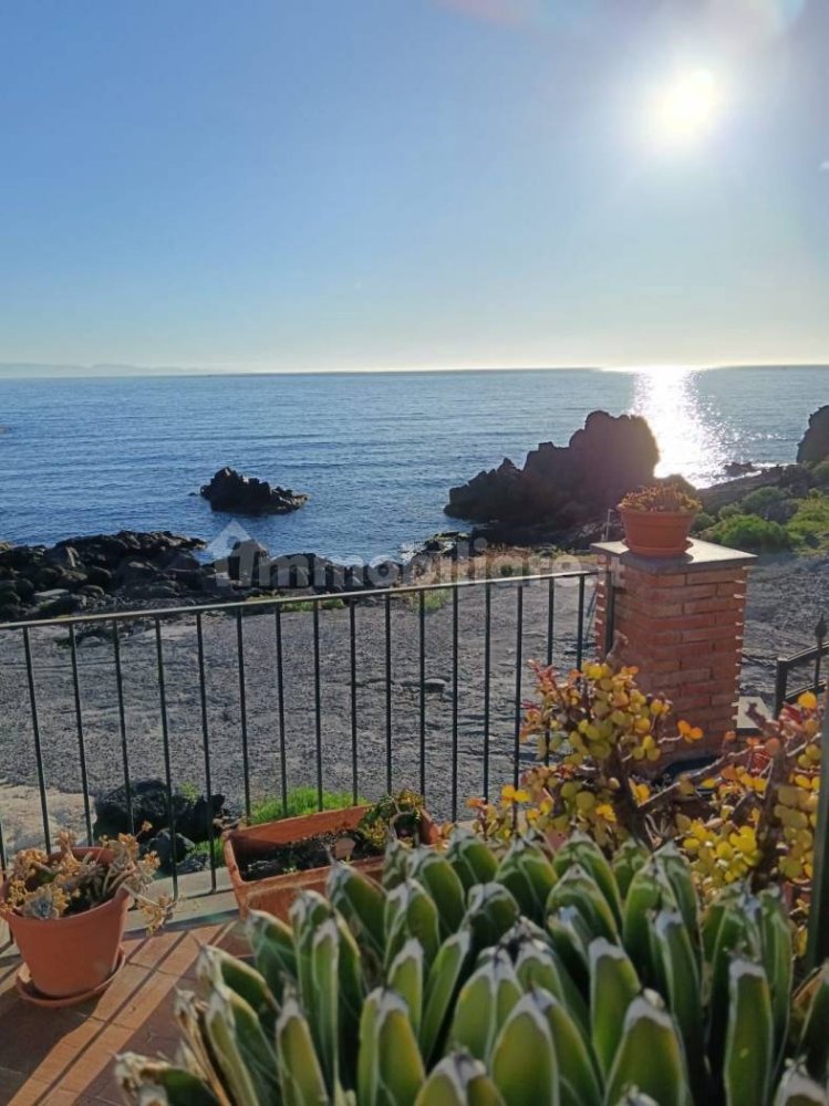 3 Schlafzimmer Villa in Acireale, Italy, Nr. 194400