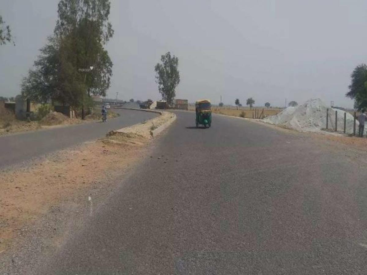 Terreno en Ghaziabad, India No. 31174