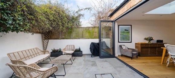 3 Schlafzimmer Haus in London, United Kingdom, Nr. 14003 14