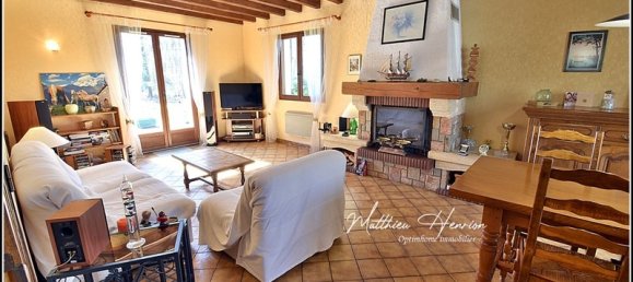 Villa de 4 dormitorios en La Couture-Boussey, France No. 186745 8