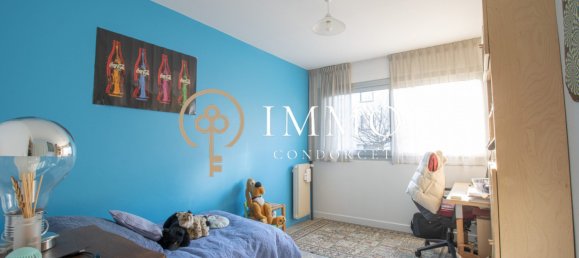 Квартира с 4 спальнями в Бур-ля-Рен, Франция № 163071 9