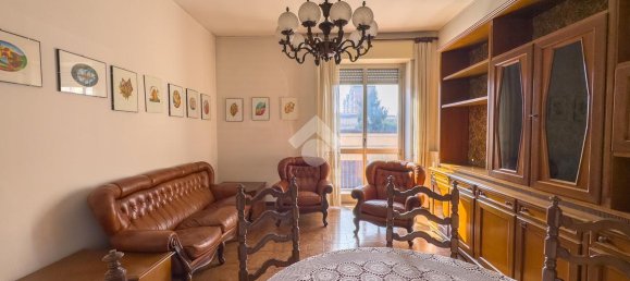 3 rooms Apartment in Lissone, Italy No. 9143 4