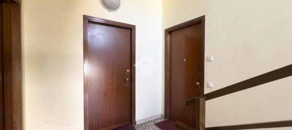 3 rooms Apartment in Lissone, Italy No. 9143 43