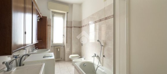 3 rooms Apartment in Lissone, Italy No. 9143 31