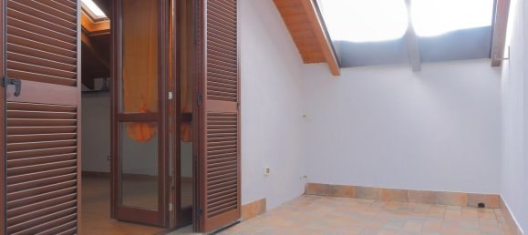 3 rooms Apartment in Desio, Italy No. 259994 7