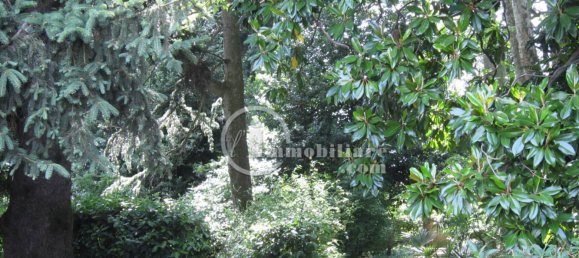 6 bedrooms Villa in Lomazzo, Italy No. 108069 12