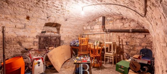 Отель, гостиница с 5 спальнями в Париж, Франция № 170245 18