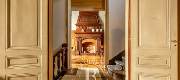 Отель, гостиница с 5 спальнями в Париж, Франция № 170245 4