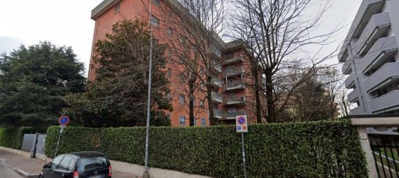 5-salle Appartement à Buccinasco, Italy No. 101808 2