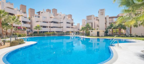2 chambres Penthouse à Estepona, Spain No. 52016 5
