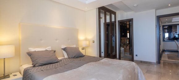 2 chambres Penthouse à Estepona, Spain No. 52016 16