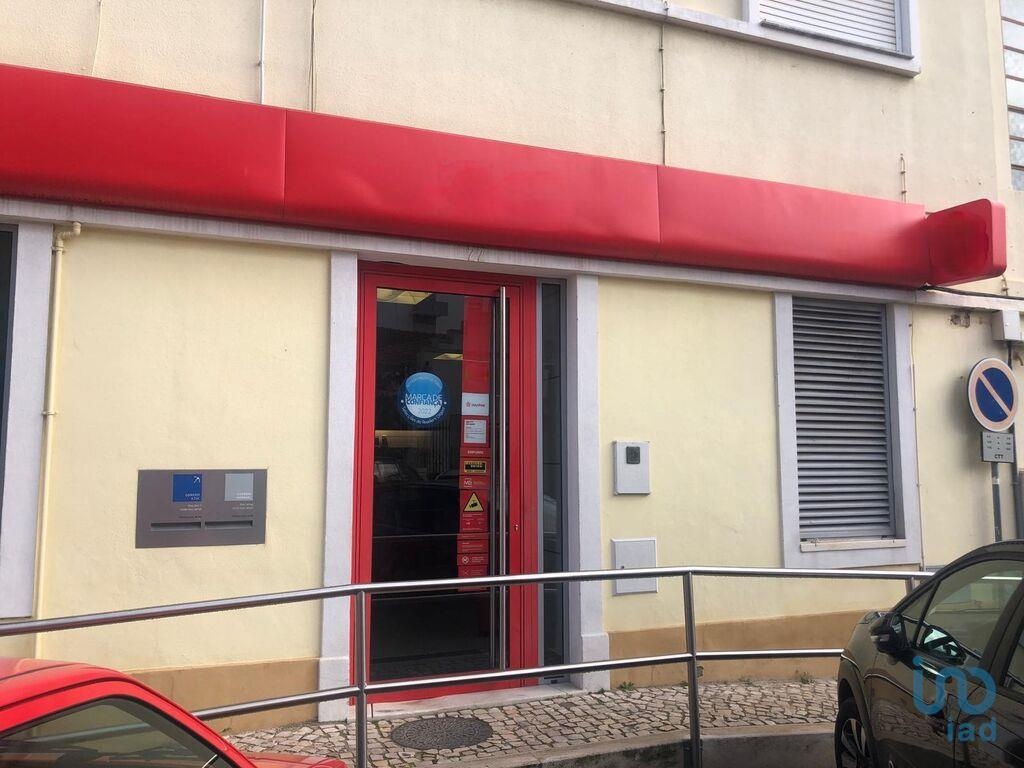 93m² Commercial property in Alenquer, Portugal No. 298623