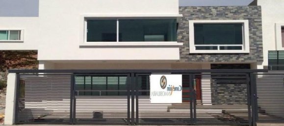 Casa de 3 dormitorios en Querétaro, Mexico No. 164473 2