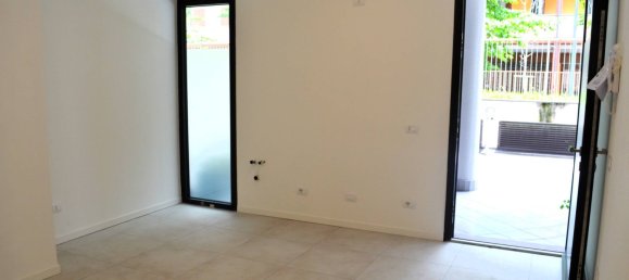 1 bedroom Apartment in Milan, Italy No. 243789 7