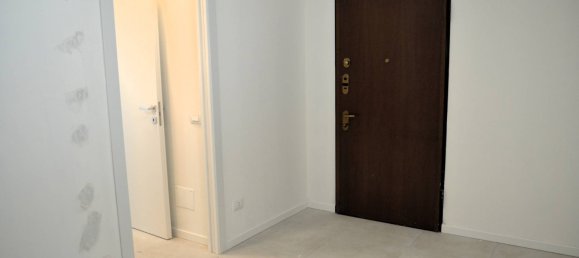 1 bedroom Apartment in Milan, Italy No. 243789 14