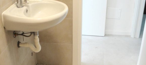 1 bedroom Apartment in Milan, Italy No. 243789 19