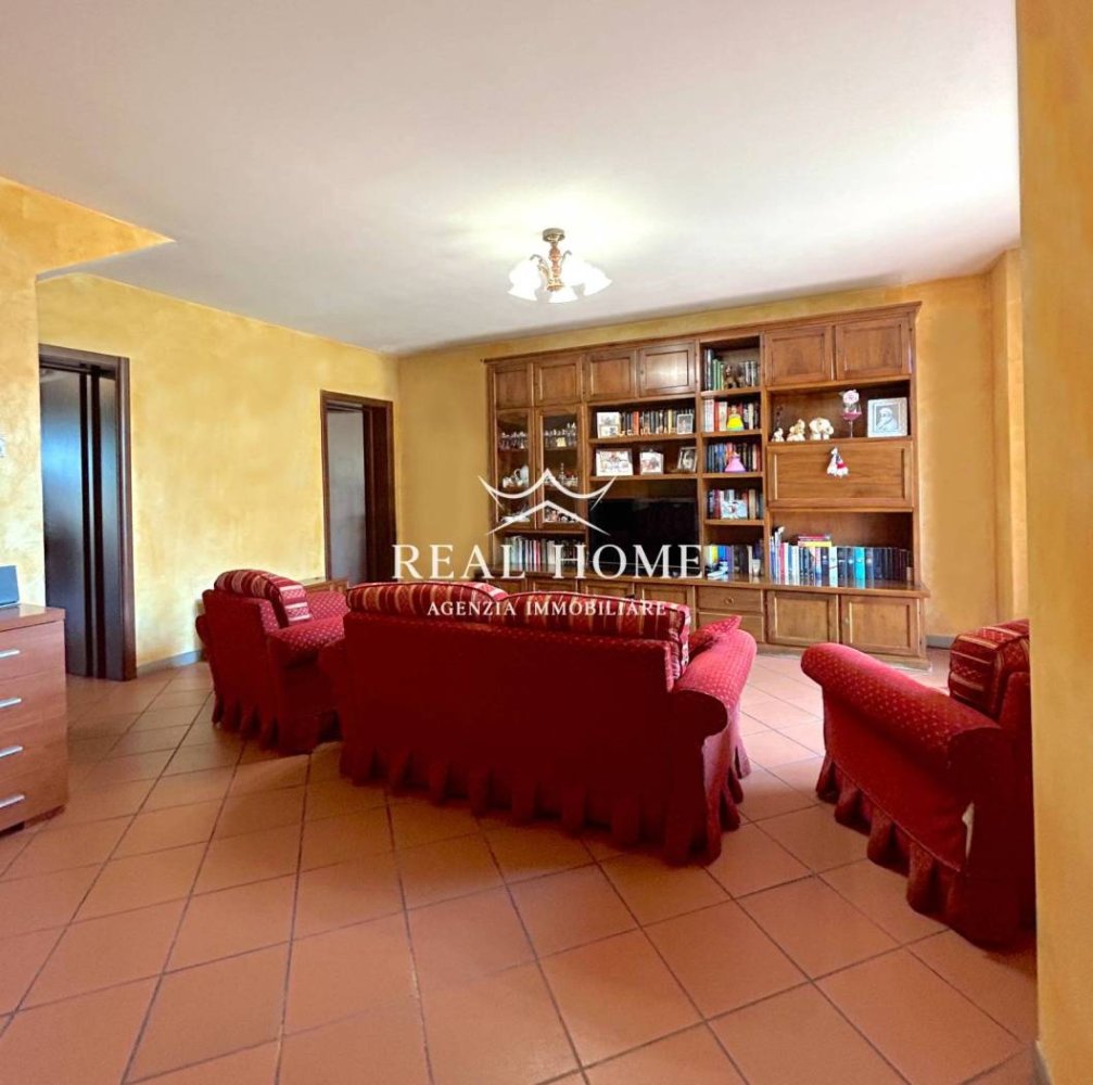 3 bedrooms House in Agliana, Italy No. 159467