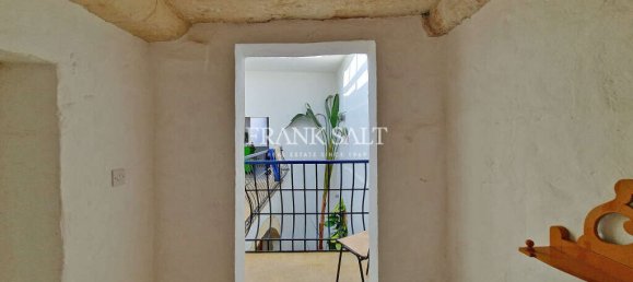 2 bedrooms House in Naxxar, Malta No. 10100 4