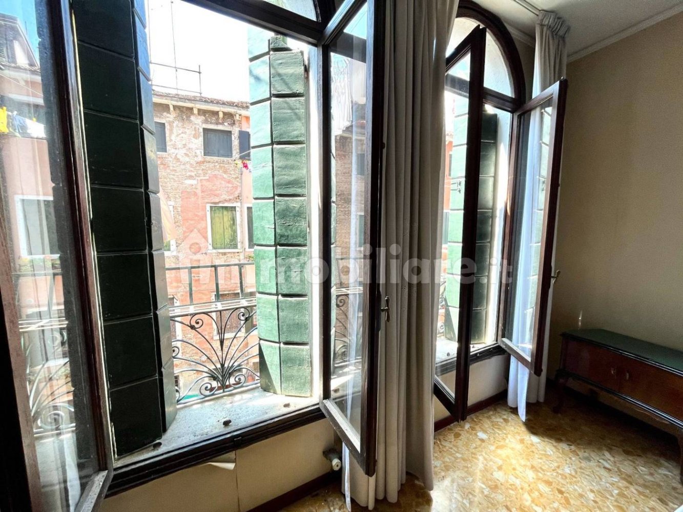 2 bedrooms Apartment in Venice, Italy No. 341382