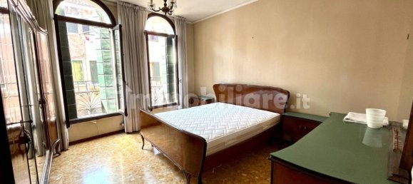 2 bedrooms Apartment in Venice, Italy No. 341382 11