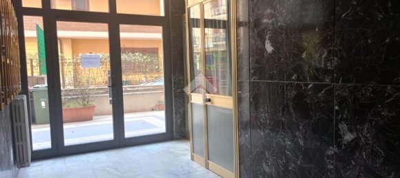 3 rooms Apartment in Avellino, Italy No. 209365 3