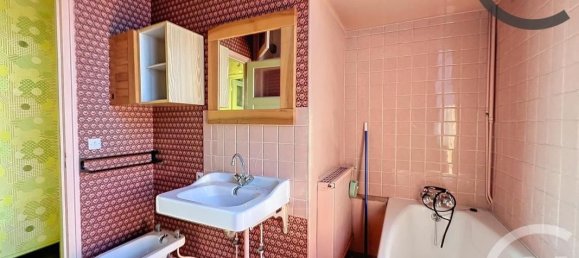 2 bedrooms Apartment in Reims, France No. 70353 8