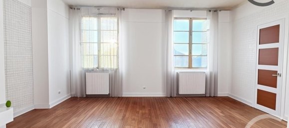2 bedrooms Apartment in Reims, France No. 70353 5
