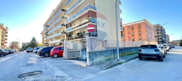 1 room Garage in Caserta, Italy No. 162733 4