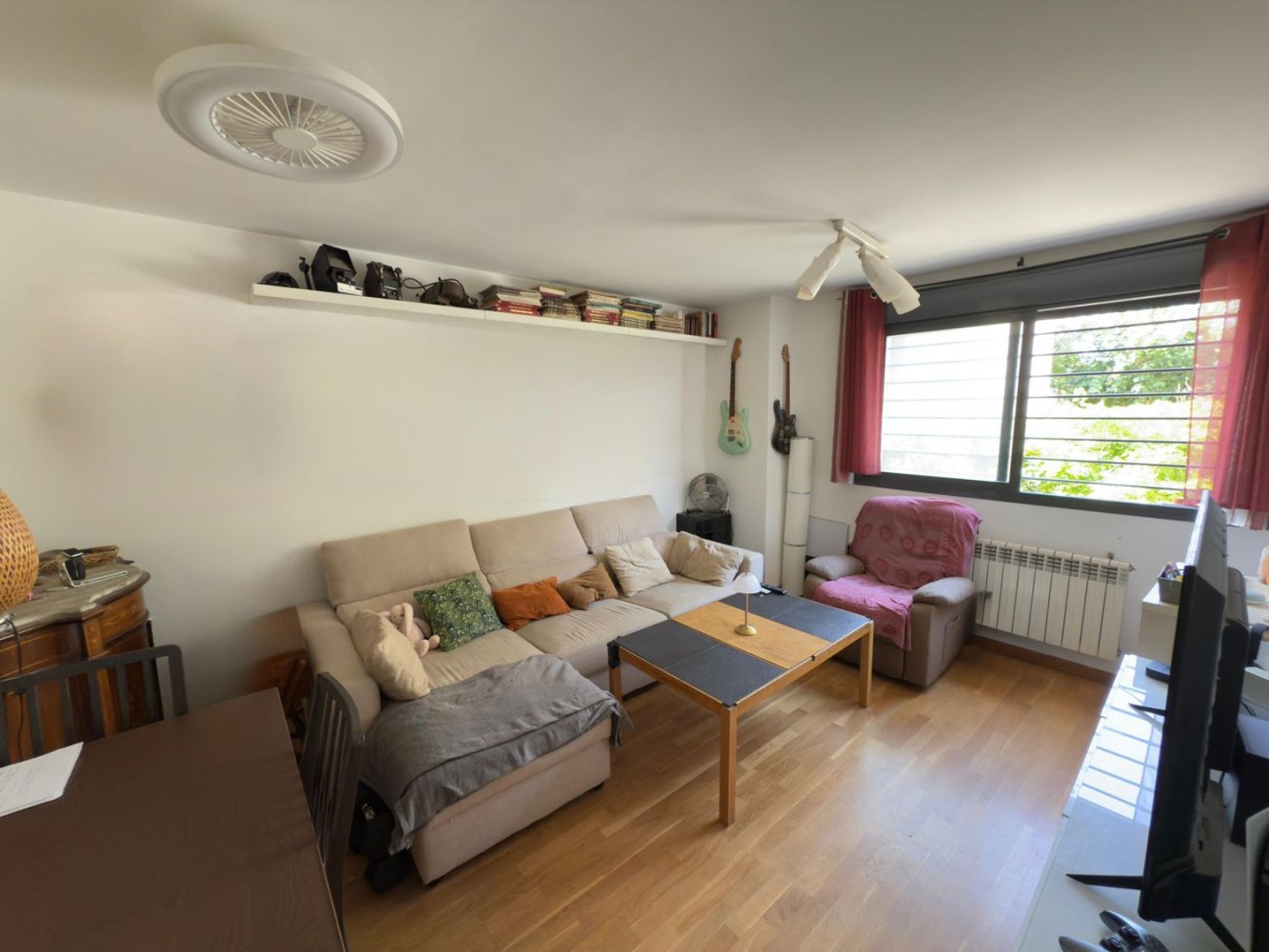 Apartamento de 2 dormitorios en Madrid, Spain No. 152666