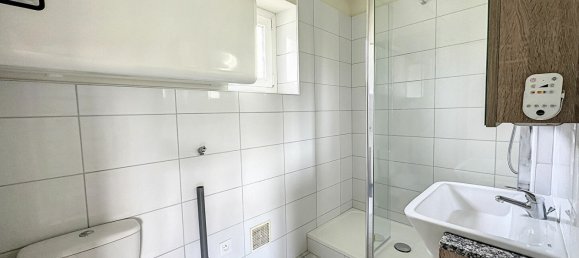 Edificio de 1 habitación en Leudeville, France No. 186966 13