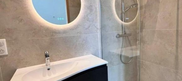 5 bedrooms House in Angouleme, France No. 277504 16