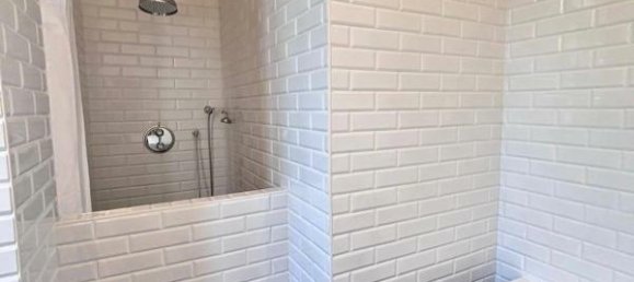 5 bedrooms House in Angouleme, France No. 277504 10