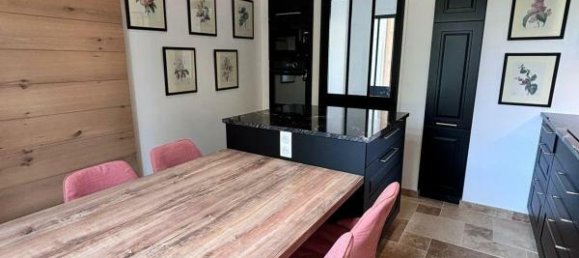 5 bedrooms House in Angouleme, France No. 277504 4