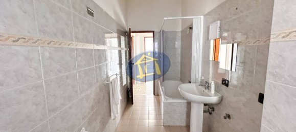 Квартира с 2 спальнями в Путиньяно, Италия № 268538 19