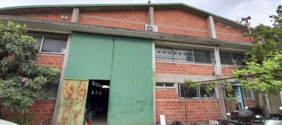 1300m² Property in Evosmos, Greece No. 3647 6