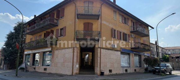2 rooms Commercial property in Ostiglia, Italy No. 266596 11