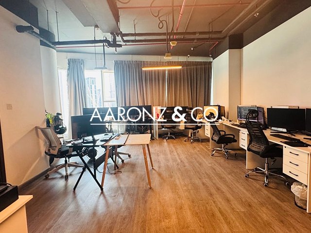 61m² Office in Business Bay, UAE No. 123153