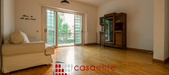 Apartamento de 2 dormitorios en Rome, Italy No. 82018 2
