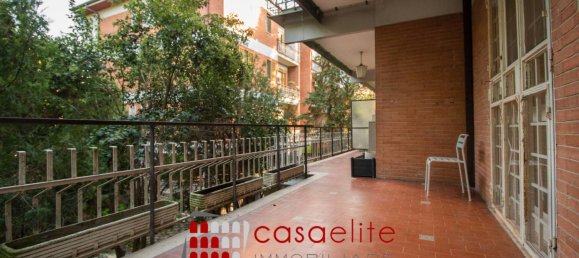 Apartamento de 2 dormitorios en Rome, Italy No. 82018 9