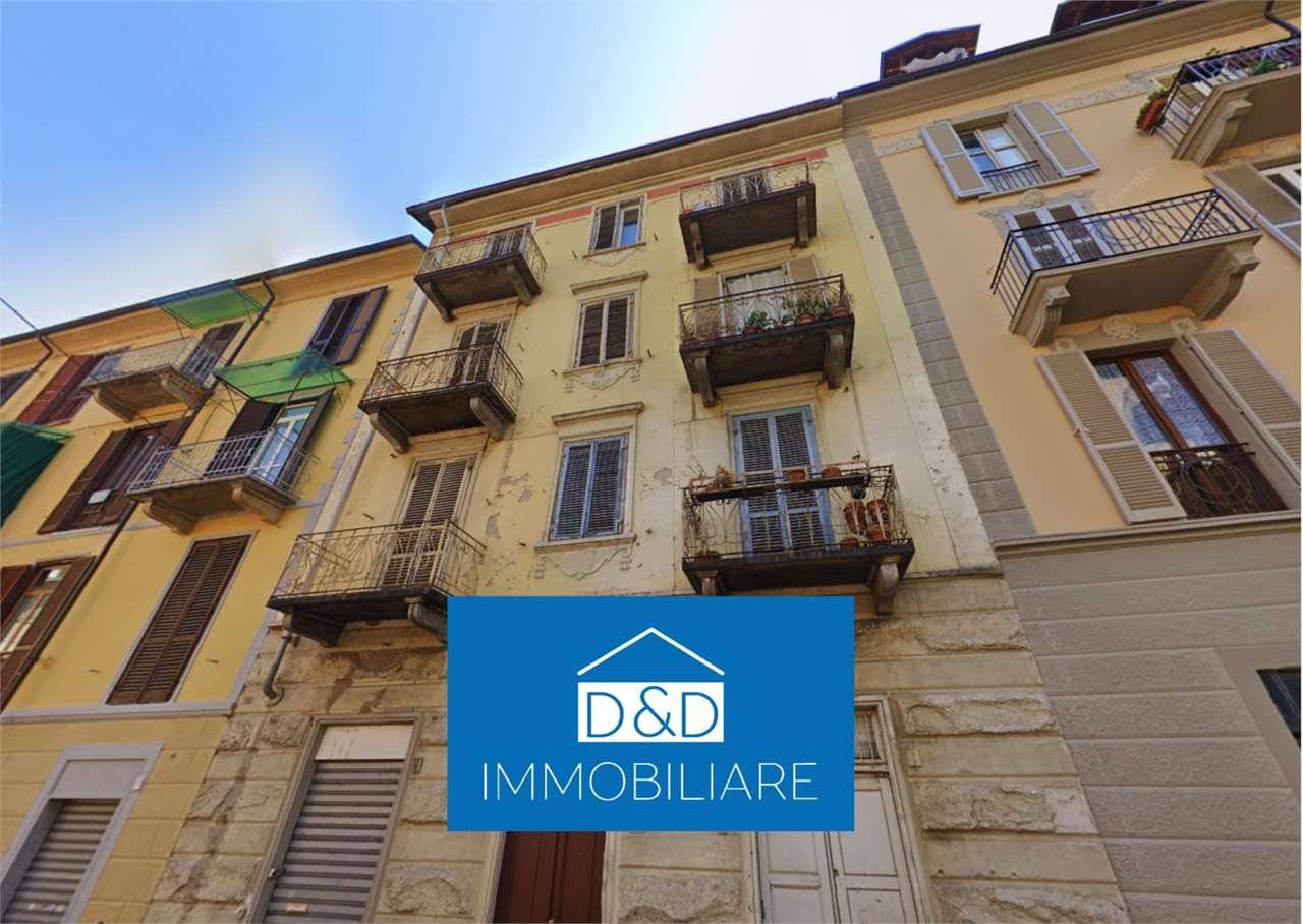 1 bedroom Apartment in Turin, Italy No. 10374