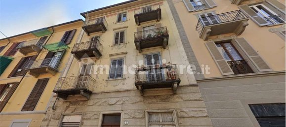 1 bedroom Apartment in Turin, Italy No. 10374 2