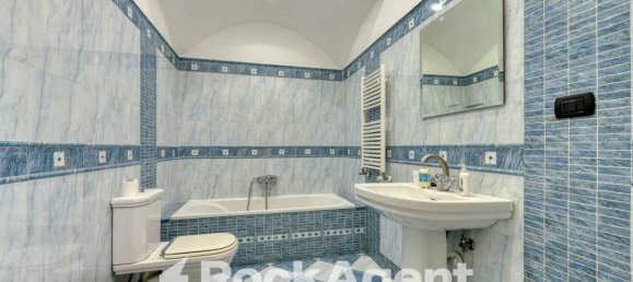 4 Schlafzimmer Wohnung in Naples, Italy, Nr. 93123 23