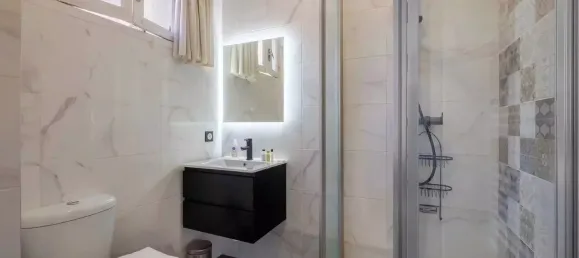 Studio in Nice, France No. 363456 10