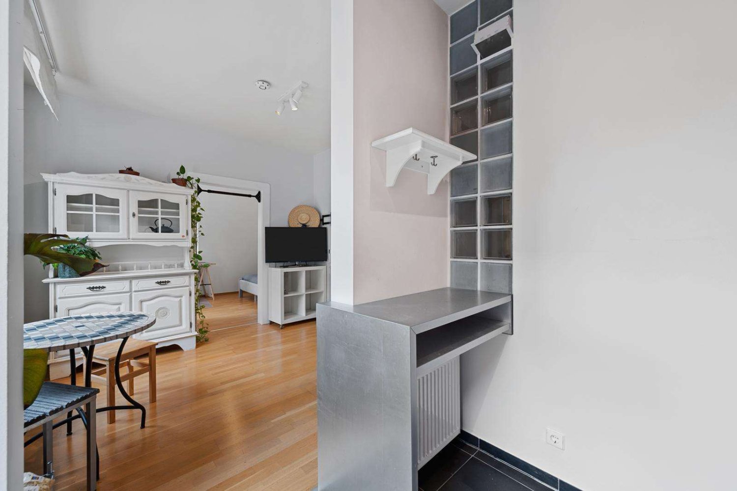 2غرفة شقة في Stuttgart, Germany رقم 335355