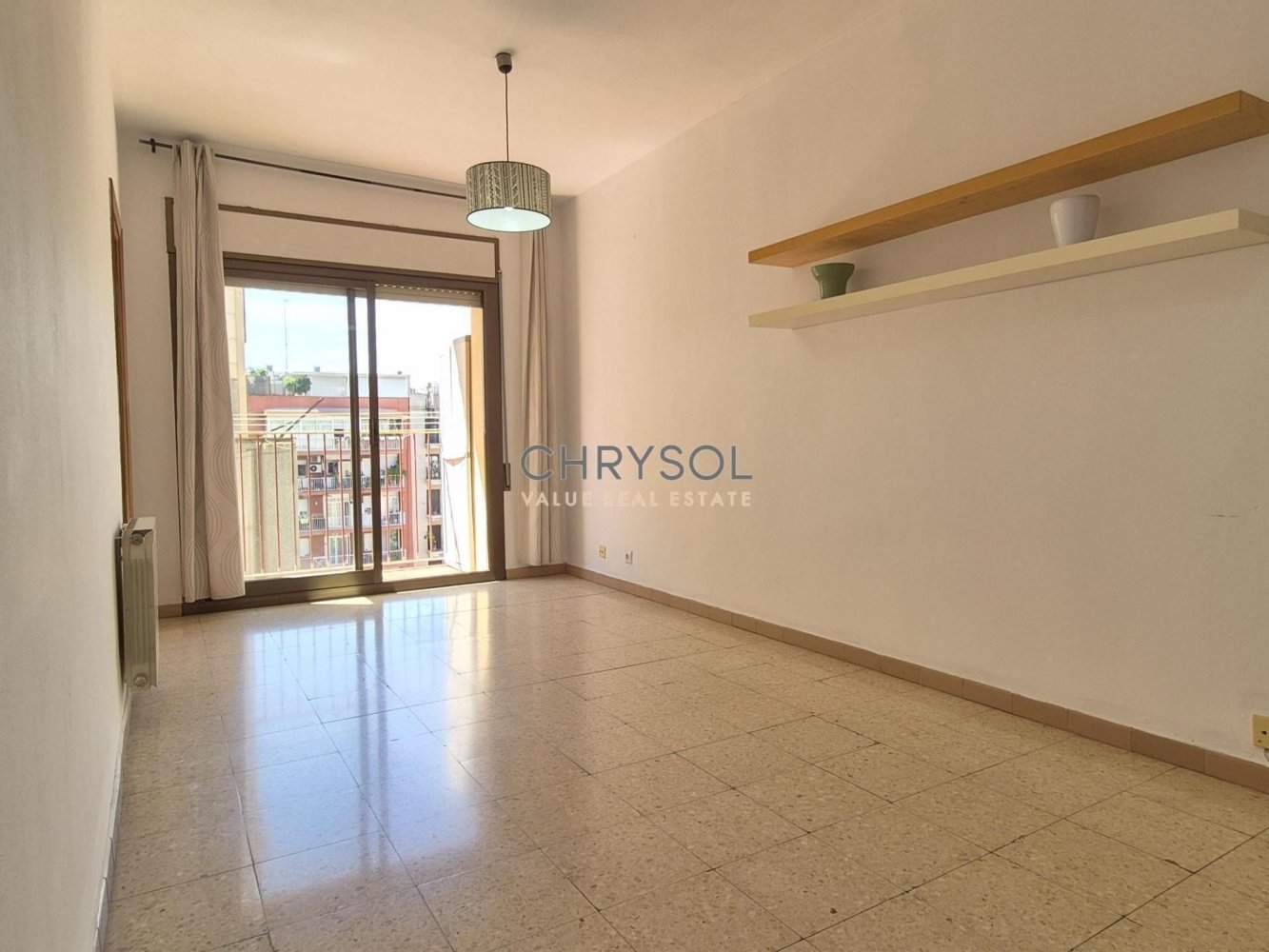 Квартира с 3 спальнями в Эшампле, Испания № 211720