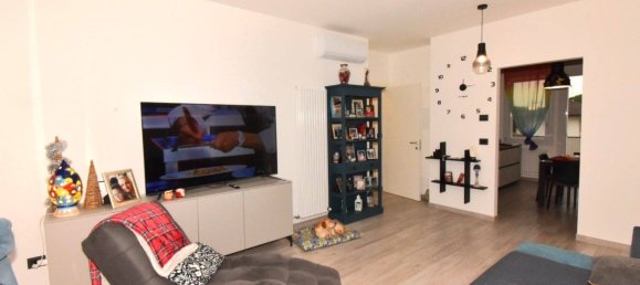 3 bedrooms Apartment in Jesolo, Italy No. 145204 3
